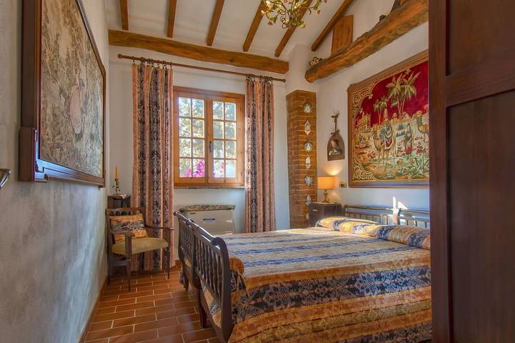 Magnifica villa indipendente per 2 persone con TV e terrazza in Palaia, Pisa e dintorni