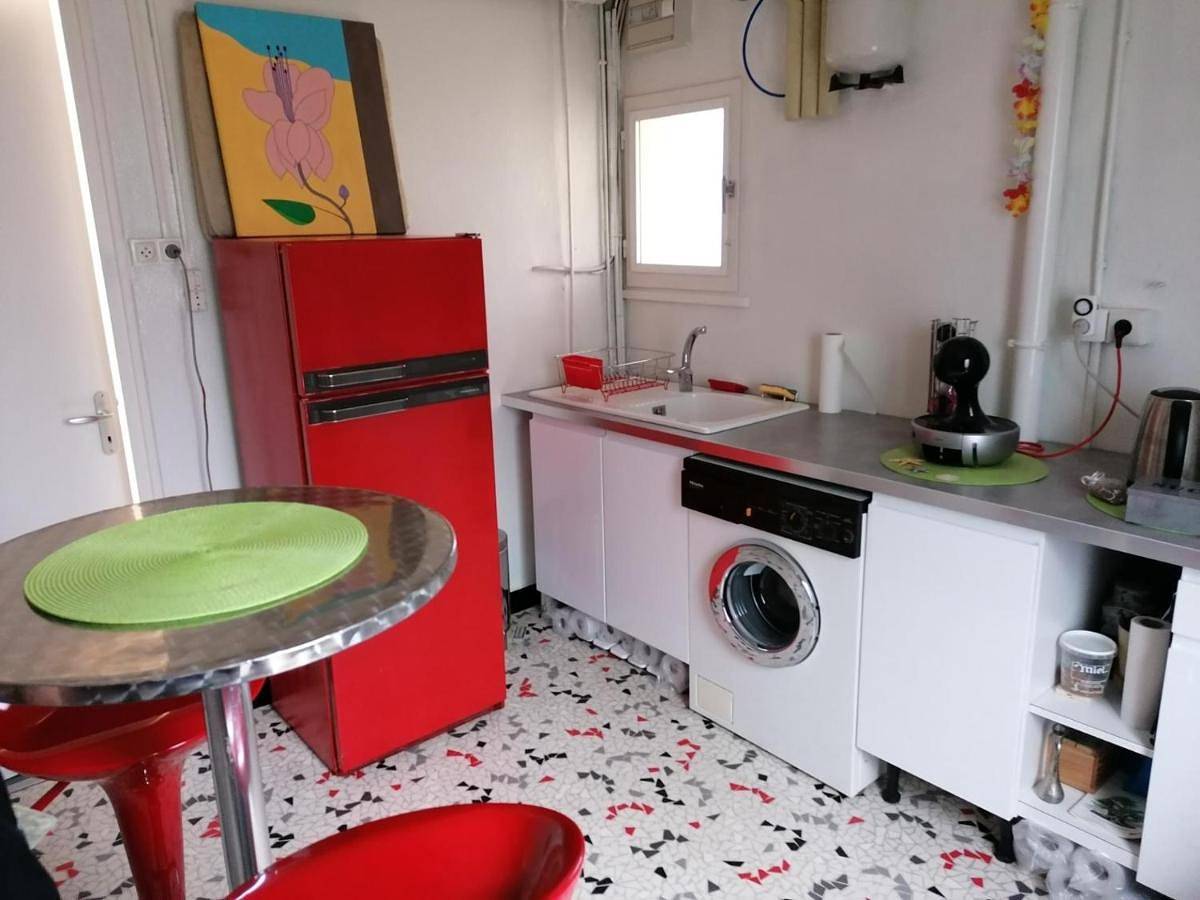 Appartement de vacances entier, Chambre avec Spa et Sauna privatisés in Bourg-en-Bresse, Région de Bourg-en-Bresse