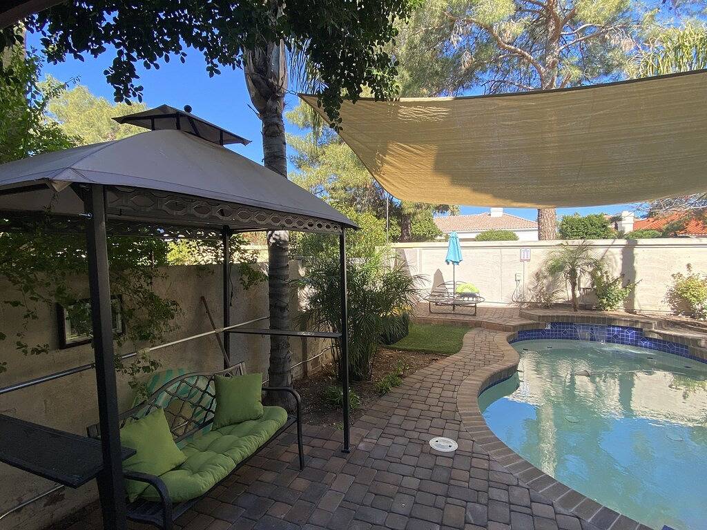 Beautiful Val Vista Lakes home with private heated pool in Gilbert, Arizona! in Gilbert, Maricopa County