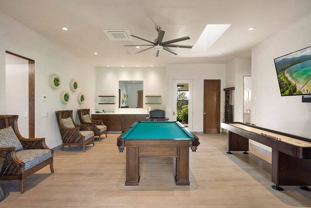 Ultimate Ocean View Villa • Pool • Pickleball • Game Room • Gym • Club Access in Waikoloa Beach Resort, Puako