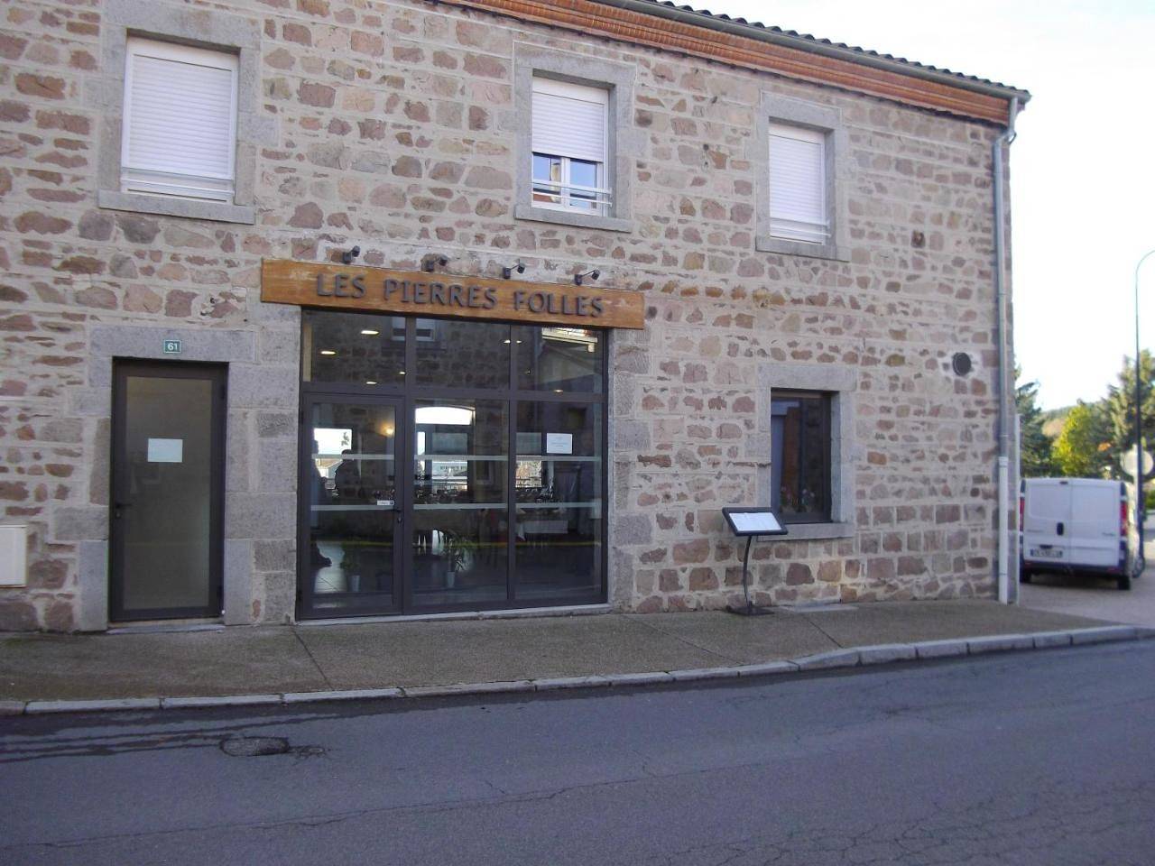 Les Pierres Folles in Rozier-en-Donzy, Montbrison