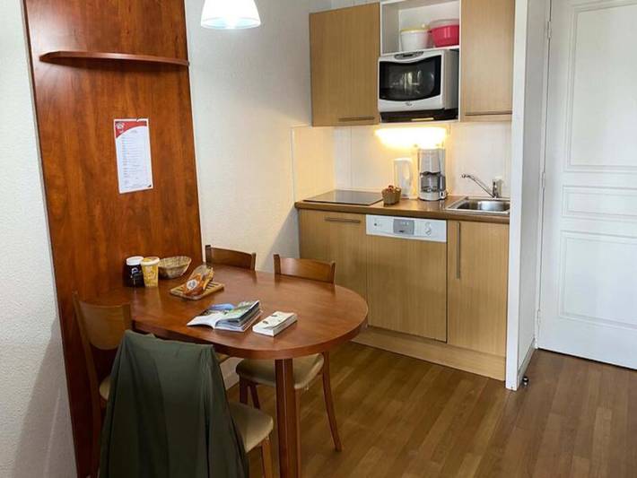 Casa rural con piscina para 4 personas, con piscina y balcón, Se admiten mascotas en Pirineos franceses