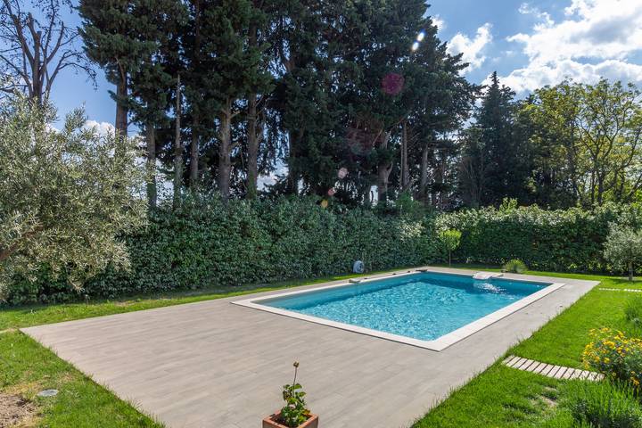 Location de vacances pour 6 personnes, avec terrasse et jardin à Châteaurenard - 3