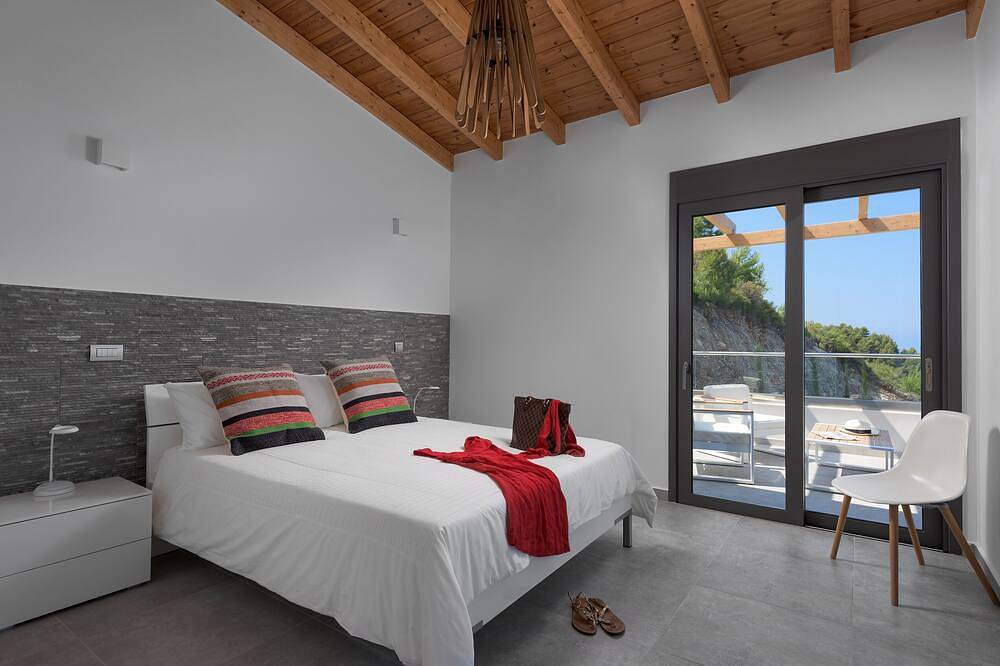 Kathisma Bay Villas - Villa Helios - Luxury Villa With Private Pool in Agios Nikitas, Grecia