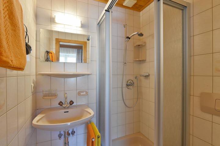 Dreibettzimmer mit Dusche, Wc in Söll, Kaisergebirge