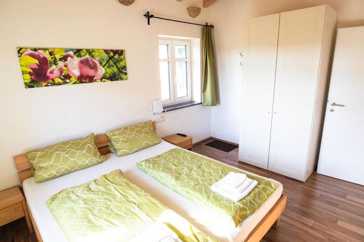 Ferienwohnung für 4 Personen, mit Terrasse und Garten sowie Pool und Sauna in Ludwigshafen - 4