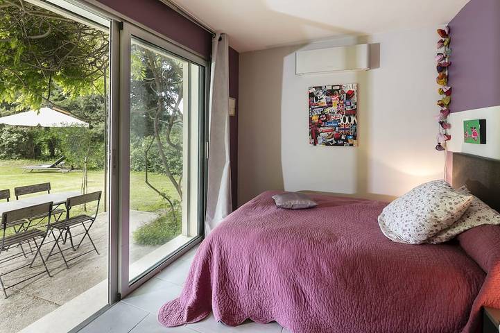 Villa Oustal Park 4500 m2 Heated swimming pool Near Ventoux Via Venaissia in Carpentras, Vaucluse
