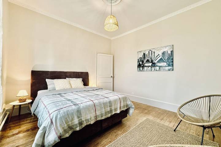 Location de vacances pour 10 personnes, avec jardin à Sens - 2