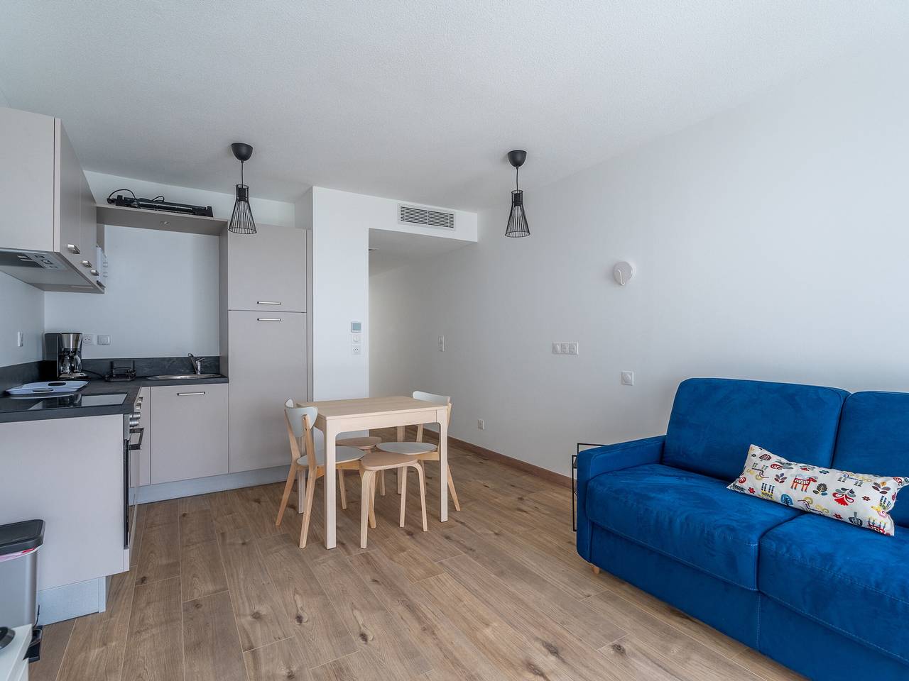 Appartement entier, Appartement Neuf 3* à Mimizan - 100m de l'Océan, Piscine, Clim, Wifi, 4 Pers, Ménage inclus in Mimizan, Côte d’Argent