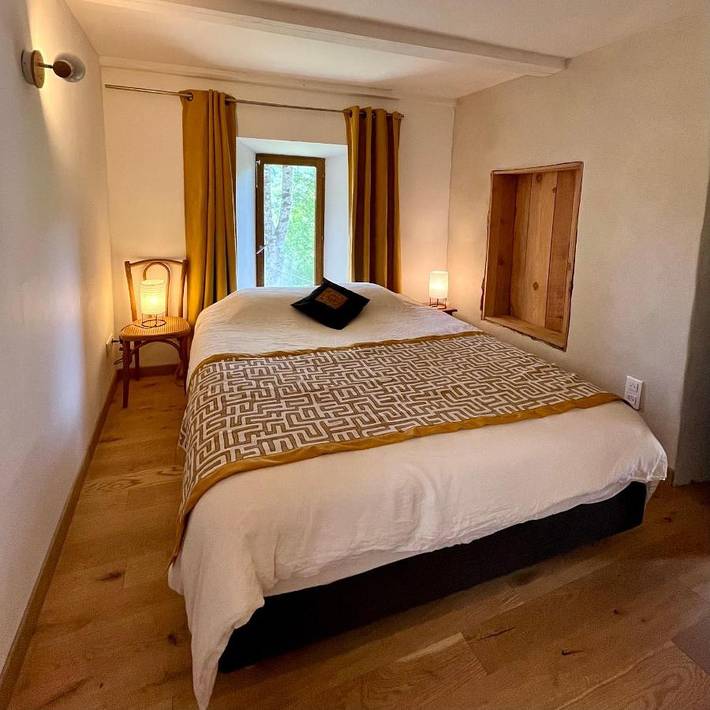 Gîte pour 3 personnes, avec terrasse et jardin ainsi que sauna et jacuzzi à Alboussière - 2