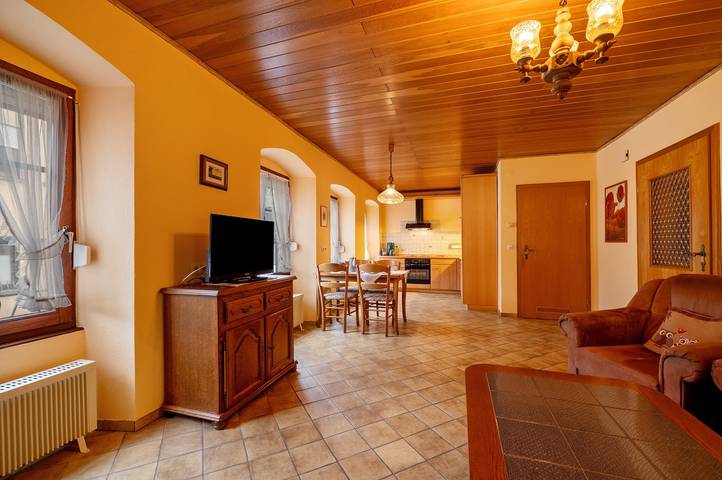 Apartamento entero, Apartamento 'Eulennest 2' con balcón y Wi-Fi in Minheim, Bernkastel-Kues y alrededores