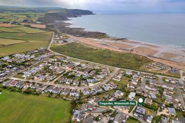 Holiday Rental for 13 People in Widemouth Bay, Cornwall, Photo 1