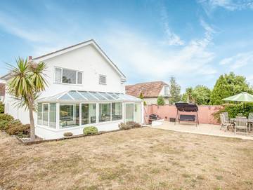 Holiday Home for 8 People in Paignton, Torbay, Photo 2