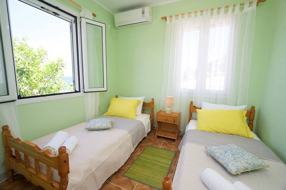 Venetia's House with great sea view, 50 m from beach in Sami, Kefalonia