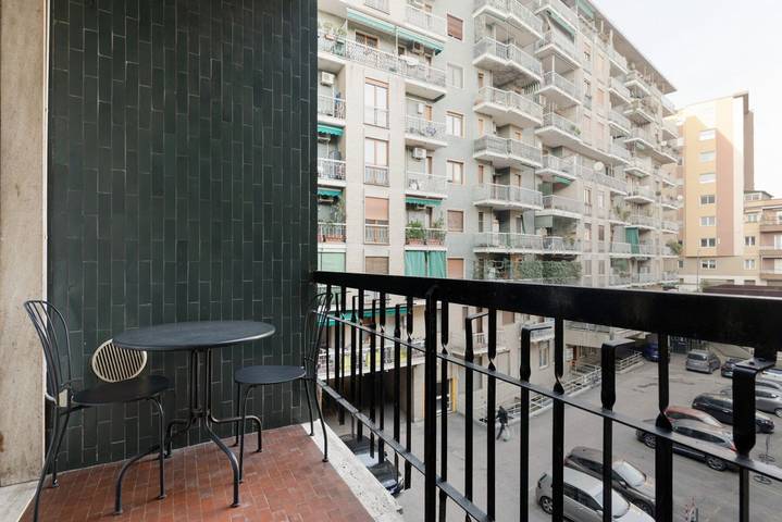 Appartamento intero, GuestHost - Comfy Studio near Pasteur M1 in Milano, Provincia di Milano