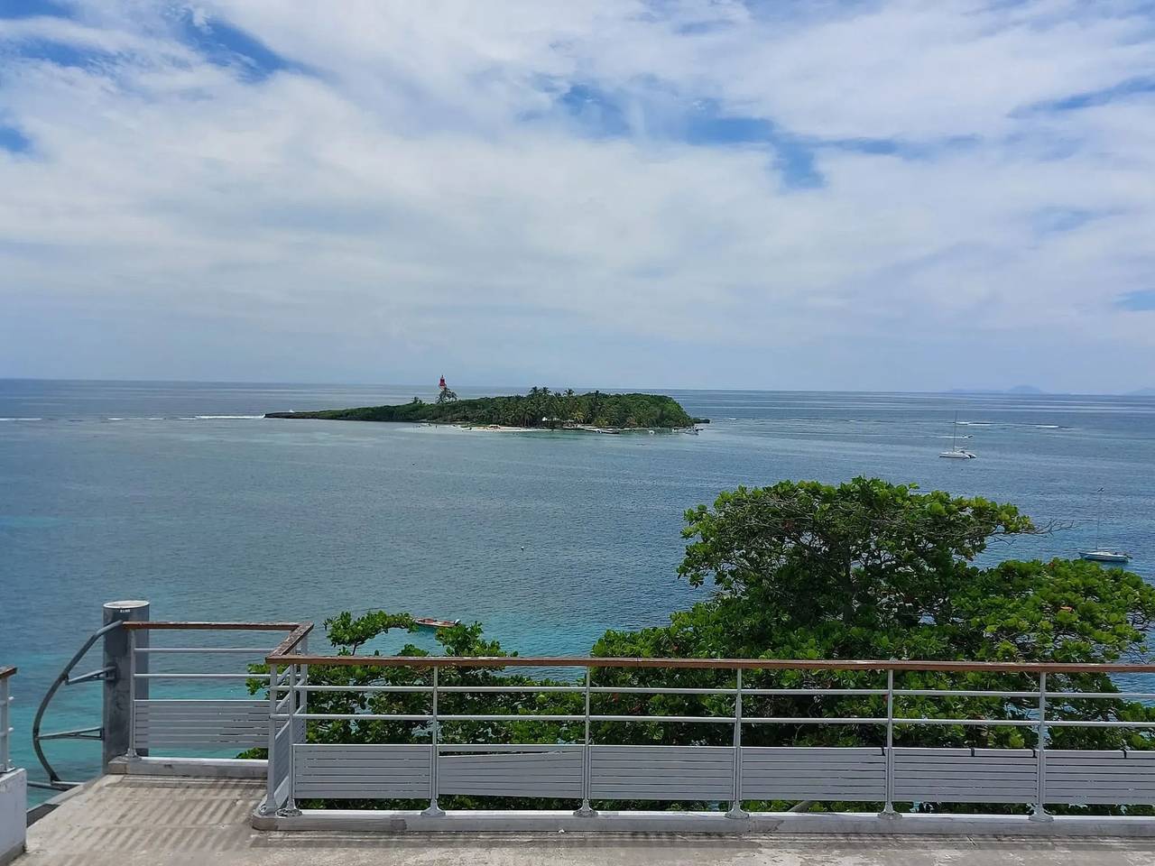 Appartement entier, Appartement charmant à Le Gosier - 53 m² - Piscine partagée in Le Gosier, Guadeloupe