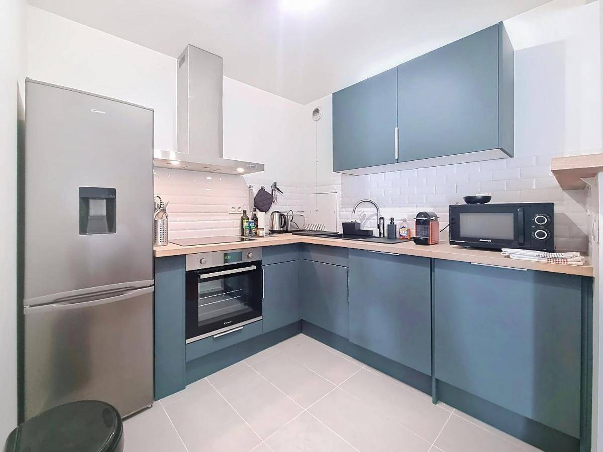 Appartement entier, Three-Bedroom Apartment in Le Kremlin-Bicêtre, Val-de-Marne