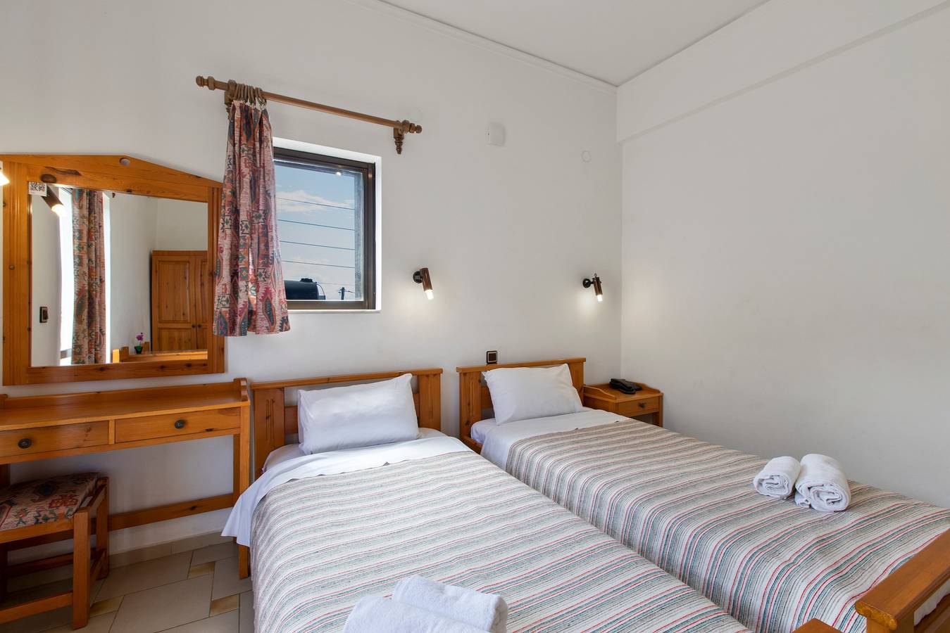 Estudio entero, Estudio 'Popi Budget 2 Adultos' con vistas a la montaña, Wi-Fi y aire acondicionado in Agia Marina, Region de Chania