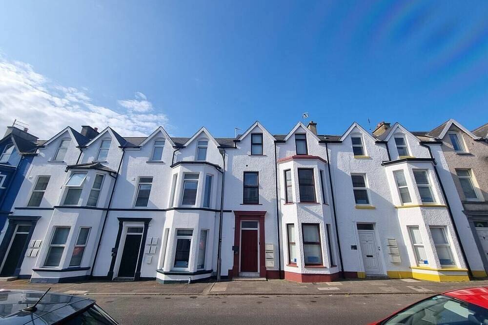 Entire apartment, Princess Green 1 ~ Prime Stay in Top Leisure Spot in Portrush, County Antrim