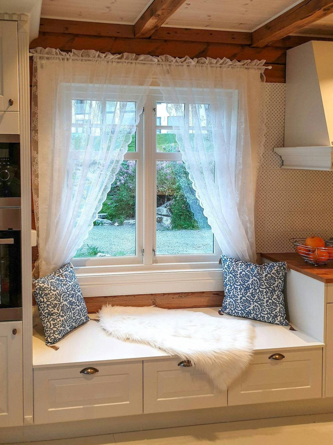 Maison historique au bord du fjord datant de 1870 avec vue panoramique in Ørskog