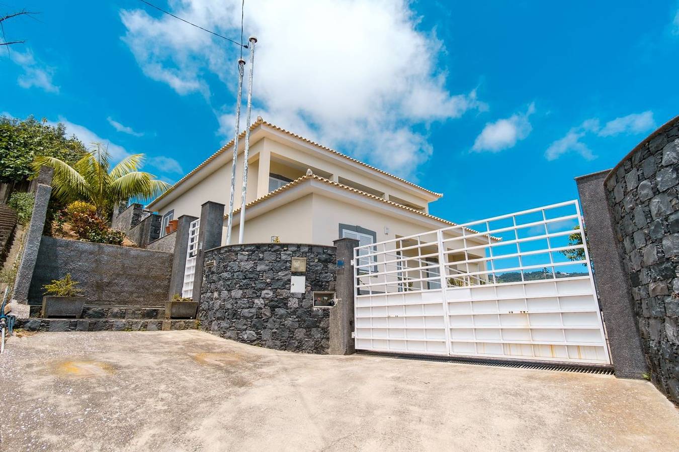 Ferienhaus für 8 Personen mit Balkon in Caniço, Madeira