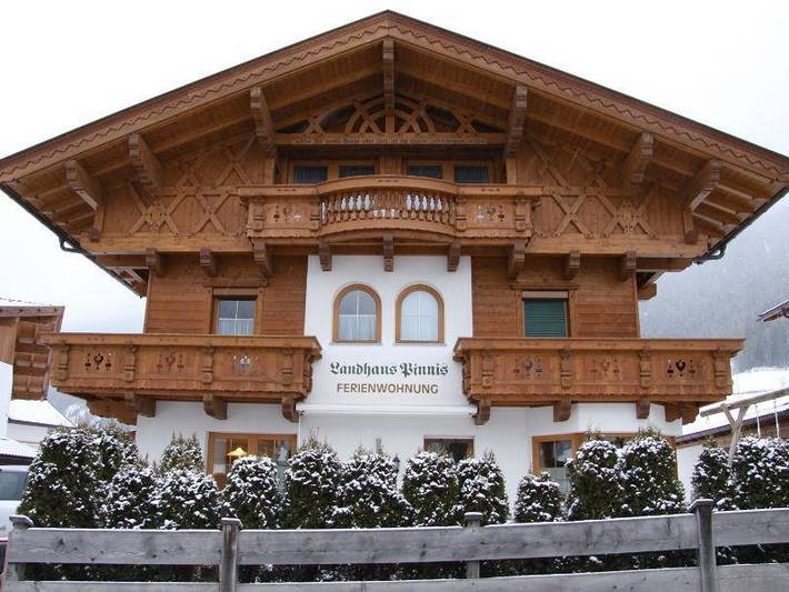 Hütte für 4 Personen, mit Balkon im Stubaital - 2
