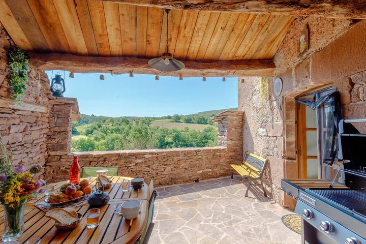 Location de vacances pour 6 personnes, avec Terrasse à La Serre