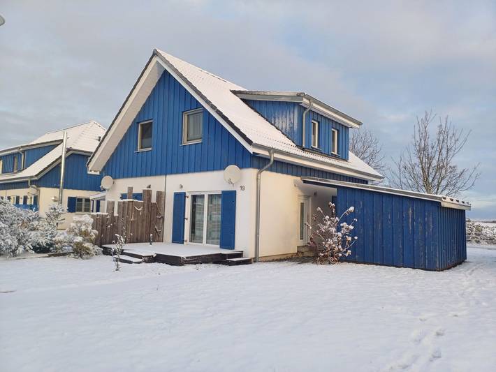 Ferienhaus für 4 Personen, mit Terrasse und Garten in Altefähr