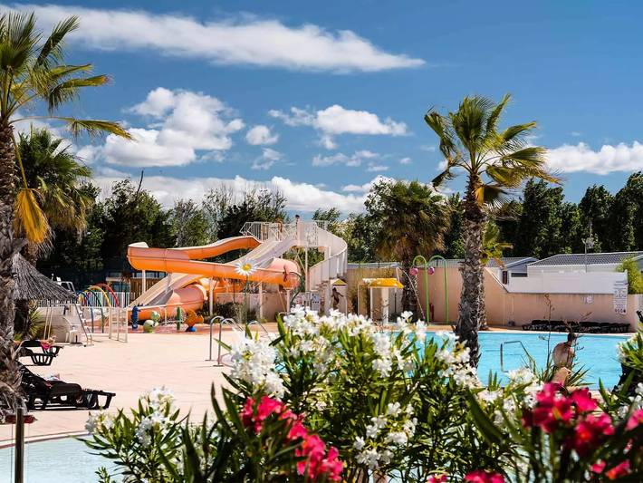 Camping für 8 Personen, mit Terrasse und Pool sowie Sauna in Sérignan