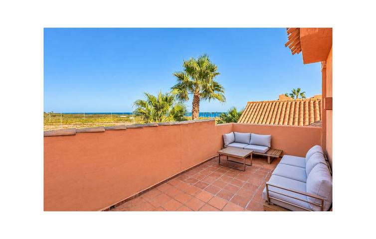 Ferienwohnung für 7 Personen, mit Terrasse und Pool in Los Alcázares