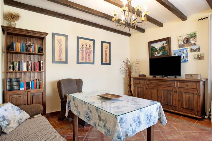 Holiday Home 'Ayala' with Mountain View, Private Pool and Wi-Fi in Ronda, Málaga Province