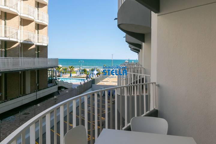 Ferienwohnung für 4 Personen, mit Terrasse und Pool sowie Ausblick in Jesolo - 2