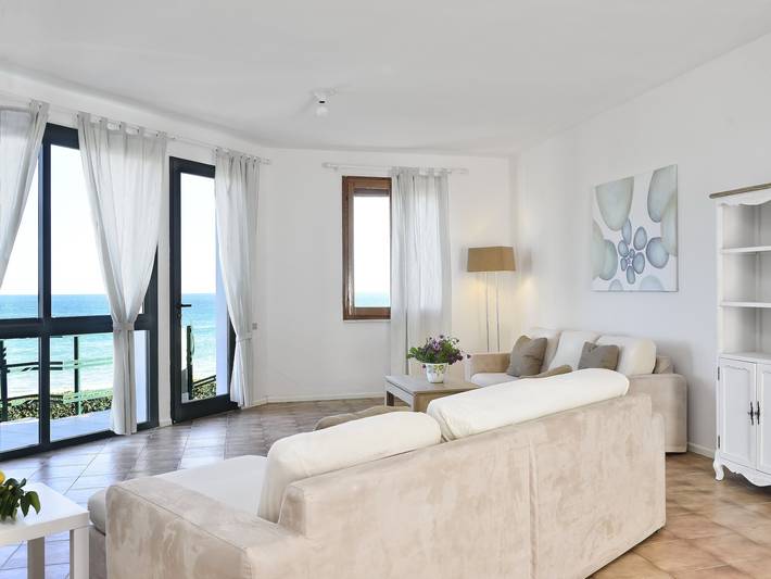 Villa 'Massidda' mit Meerblick, Wlan und Klimaanlage in Santa Margherita di Pula, Pula und Umgebung