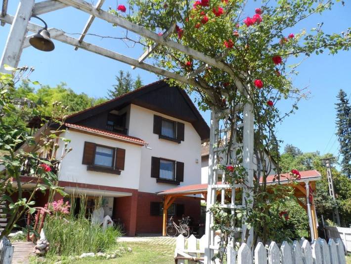 Apartamento de vacaciones para 4 personas, con piscina y jardín - 1