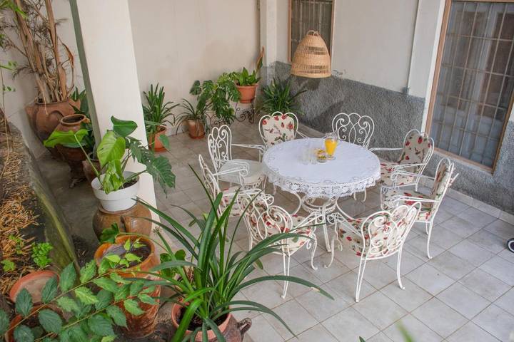 Casa rural para 10 personas, con vistas y jardín en Dalías