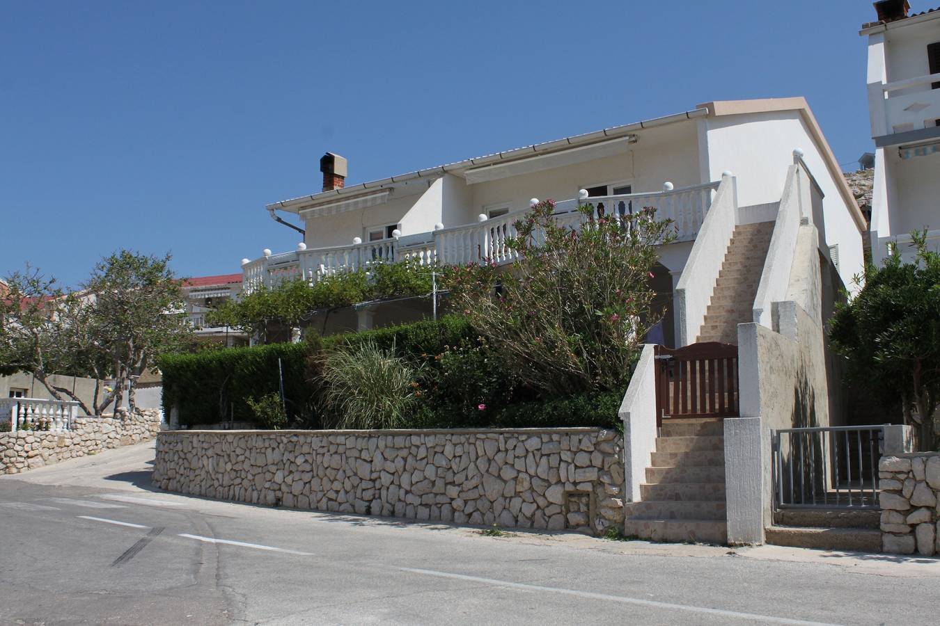 Entire apartment, One bedroom apartment with terrace and sea view Metajna, Pag A-6498-d in Metajna, Pag Island