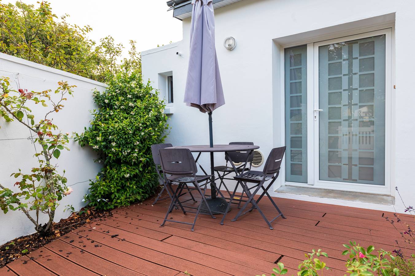 Habitaciones de huéspedes 'La Trinité-sur-mer' con terraza privada, jardín común y Wi-Fi in La Trinité-sur-Mer, Côte des Mégalithes