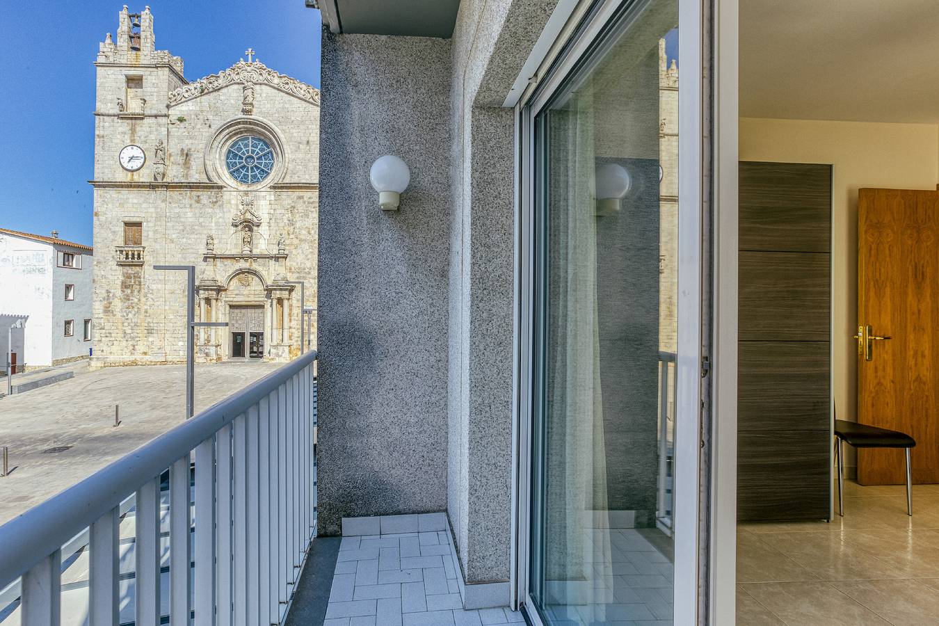 Hel lägenhet, Apartment 'La Cargolera' with Sea View, Balcony and Wi-Fi in l'Escala, Upper Empordà