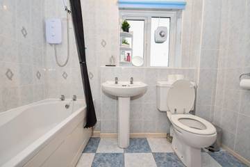 Holiday Rental for 6 People in Preston, Lancashire, Photo 4