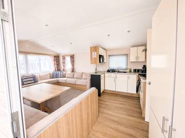 Chalet for 8 People in Ingoldmells, Lincolnshire, Photo 1