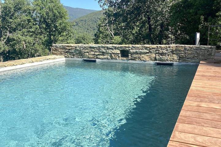 Location de vacances pour 4 personnes, avec jardin et terrasse à Murato