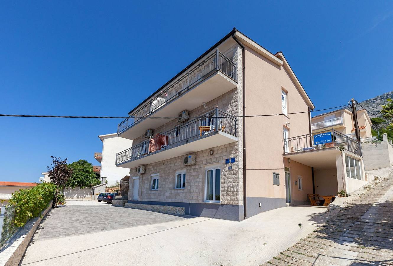 Ganze Wohnung, Studio Appartement mit Terrasse und Meerblick Stanici, Omis As-17894-b in Stanici, Omis-Riviera