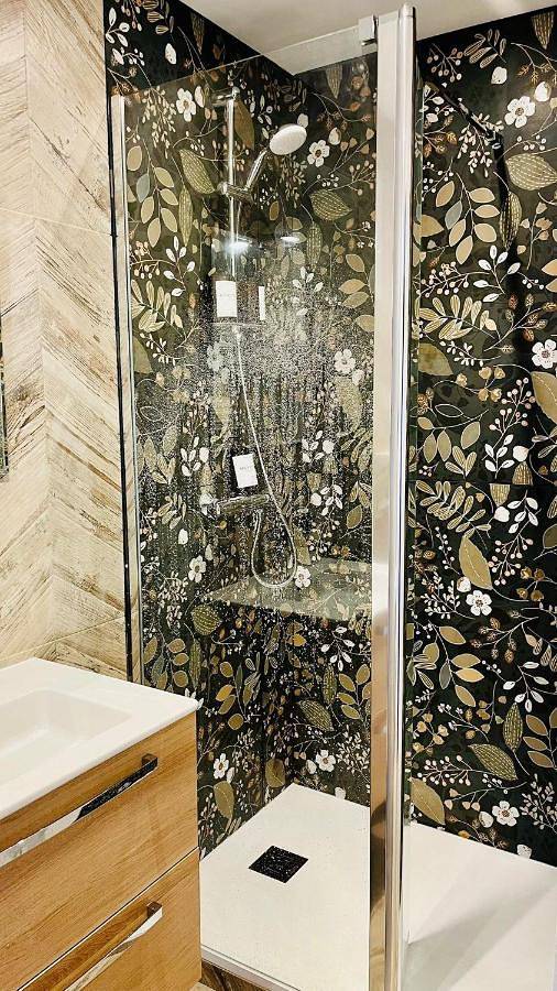 Gîte pour 2 personnes, avec terrasse à La Tour-du-Pin - 4