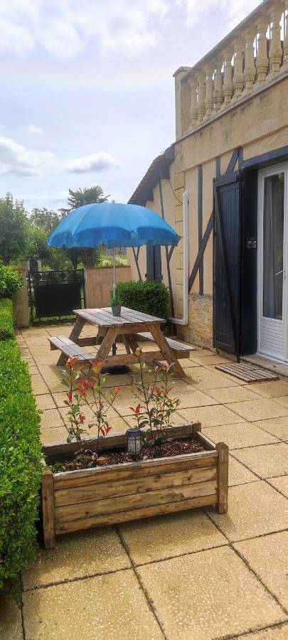 Gîte pour 8 personnes, avec jardin ainsi que piscine et vue à Archignac - 4