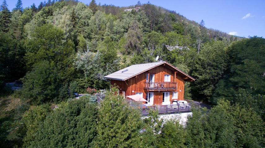 Gîte pour 15 personnes, avec Balcon et Jacuzzi ainsi que Terrasse et Jardin à Villars-Colmars - 2
