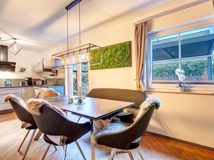 Ferienhaus für 6 Personen, mit Terrasse und Garten sowie Sauna, kinderfreundlich in Korswandt - 3