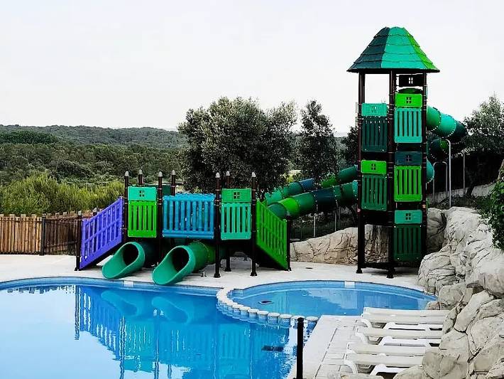 Camping pour 6 personnes, avec piscine et terrasse dans le Gard - 2
