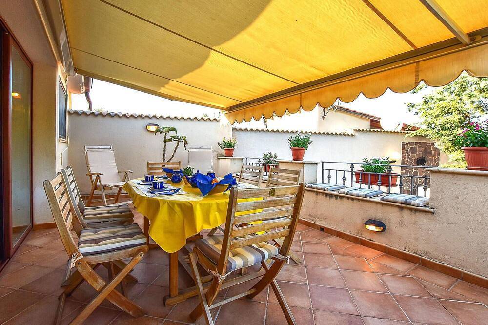 Dyrevennlig hjem i Carini med kjøkken in Carini, Provinsen Palermo