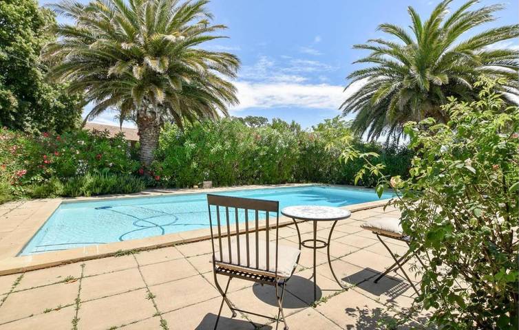 Maison de vacances pour 4 personnes, avec piscine et jardin, adapté aux familles dans les Bouches-du-Rhône - 2
