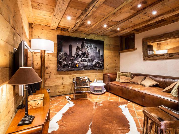 Casa rural para 12 personas, con balcón - 1